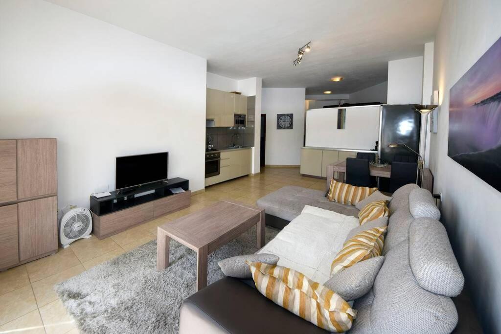 Adeje Apartament *